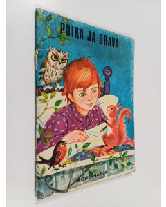 Kirjailijan Anja Väyrynen käytetty teos Poika ja orava
