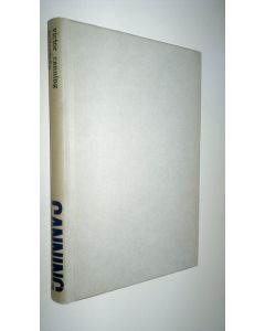 Kirjailijan Victor Canning käytetty kirja Seitsemän perhosta