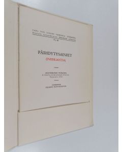 Kirjailijan Carl von Linne käytetty teos Päihdytysaineet (Inebrientia) : akateeminen tutkimus Linnén esimiehenä ollessa, Uppsala 1761