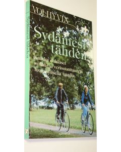 Kirjailijan Risteard Mulcahy käytetty kirja Sydämesi tähden : kuinka ehkäiset sydän- ja verisuonitauteja luonnollisella tavalla
