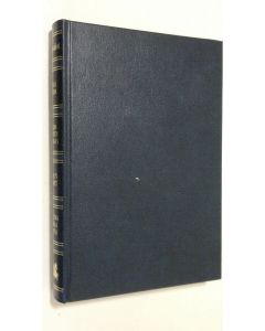 käytetty kirja Kirjavaliot : Higgins, Jack : Kylmä satama ; Curwood, James Oliver : Kalliovuorten kuningas ; Miller, Hugh : Kasvun vuodet ; Higgins Clark, Mary : Kuolema seuraa muotia