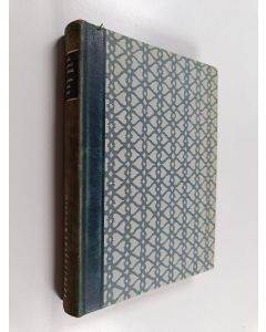 Kirjailijan William Shakespeare käytetty kirja Miten äkäpussi kesytetään ; Windsorin iloiset rouvat