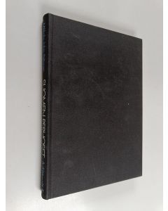 Kirjailijan Kauri Mikkola käytetty kirja Suomen perhoset Mittarit 1