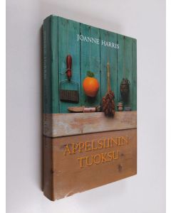 Kirjailijan Joanne Harris käytetty kirja Appelsiinin tuoksu