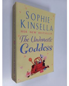 Kirjailijan Sophie Kinsella käytetty kirja The Undomestic Goddess