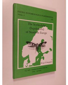 Kirjailijan Bengt Å Bengtsson käytetty kirja The Scythrididae (Lepidoptera) of Northern Europe