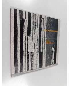 käytetty kirja Taide ja arkkitehtuuri : kolme espanjalaista taiteilijaa Gabino, Sanchez, Vaquero-Turcios - näyttely 1983, Porin taidemuseo, Alvar Aalto museo, Suomen rakennustaiteen museo