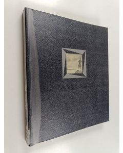 Kirjailijan Ville Lukkarinen käytetty kirja Pois mielist' ei se päivä jää : Albert Edelfelt ja Runebergin Vänrikki Stoolin tarinat = Albert Edelfelt och Runebergs Fänrik Ståls sägner : ej glöms i tiders tid den dag - Albert Edelfelt och Runebergs Fänrik S