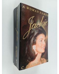 Kirjailijan Clemens David Heymann käytetty kirja A Woman Named Jackie