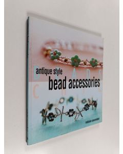 Kirjailijan Matsuko Sawanobori käytetty kirja Antique Style Bead Accessories