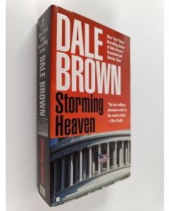 Kirjailijan Dale Brown käytetty kirja Storming Heaven