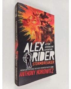 Kirjailijan Anthony Horowitz käytetty kirja Stormbreaker : Alex Rider