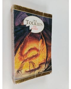 Kirjailijan John Ronald Reuel Tolkien käytetty kirja The Hobbit Or There and Back Again