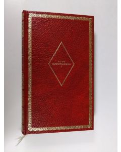 Kirjailijan Alexandre Dumas käytetty kirja Aseisiin kaikki kuninkaan miehet