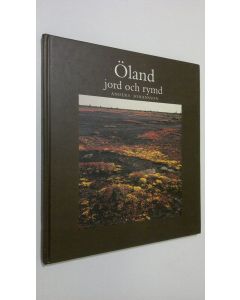 Kirjailijan Anders Johansson käytetty kirja Öland jord och rymd