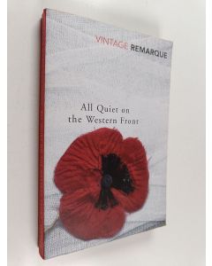 Kirjailijan Erich Maria Remarque käytetty kirja All quiet on the Western Front