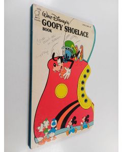 Kirjailijan Walt Disney Productions käytetty kirja Goofy Shoelace Book (kengännauhat puuttuvat)