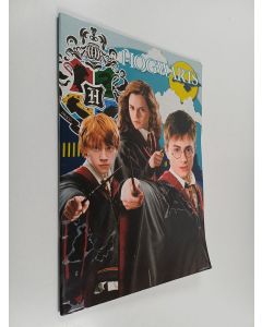 käytetty teos Hogwarts