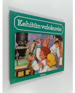 Kirjailijan Marita Rivero käytetty kirja Kehitän valokuvia