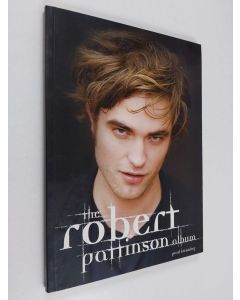 Kirjailijan Paul Stenning käytetty kirja The Robert Pattinson Album