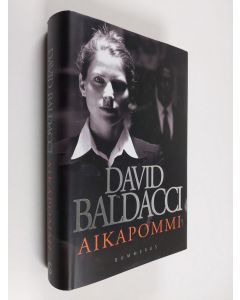 Kirjailijan David Baldacci käytetty kirja Aikapommi (ERINOMAINEN)