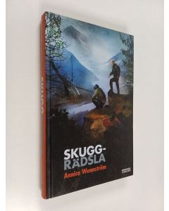 Kirjailijan Annica Wennström käytetty kirja Skuggrädsla