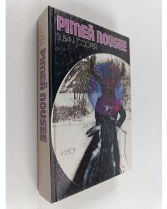 Kirjailijan Susan Cooper käytetty kirja Pimeä nousee