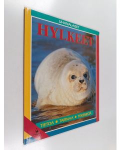 Kirjailijan Lucy Baker käytetty kirja Hylkeet