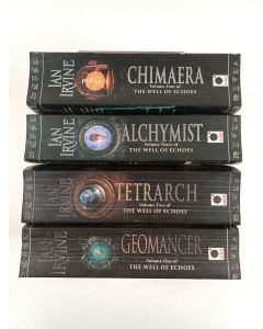 Kirjailijan Ian Irvine käytetty kirja The Well of Echoes 1-4