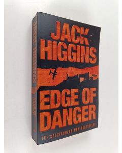 Kirjailijan Jack Higgins käytetty kirja Edge of Danger