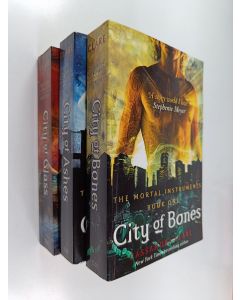 Kirjailijan Cassandra Clare käytetty kirja The Mortal Instruments 1-3 (boxed set) : City of Bones ; City of Ashes ; City of Glass