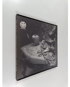 käytetty kirja Helsingin verhoilijamestarit 50 vuotta : 1938-1988