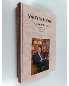Kirjailijan Leevi Launonen käytetty kirja Kirjoitettu on : seurakuntaneuvos Valtter Luodon elämä ja työ