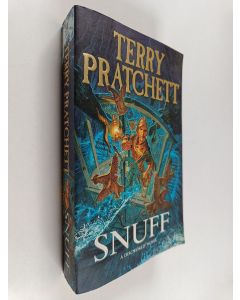 Kirjailijan Terry Pratchett käytetty kirja Snuff