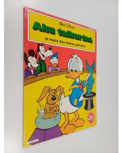 Kirjailijan Walt Disney käytetty kirja Aku taikurina ja muita Aku Ankan parhaita