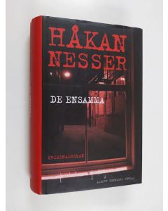 Kirjailijan Håkan Nesser käytetty kirja De ensamma : kriminalroman