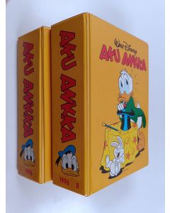 Kirjailijan Walt Disney käytetty teos Aku Ankka vuosikerta 1996 (1-52 kahdessa kansiossa)