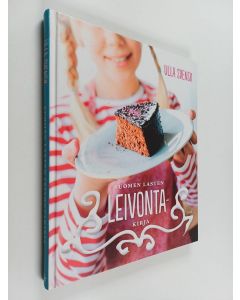Kirjailijan Ulla Svensk käytetty kirja Suomen lasten leivontakirja