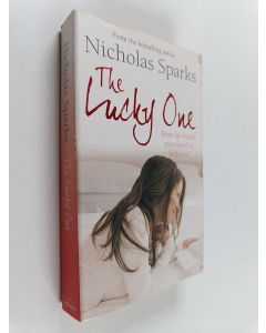 Kirjailijan Nicholas Sparks käytetty kirja The Lucky one