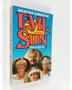 Kirjailijan Agatha Christie käytetty kirja Evil Under the Sun