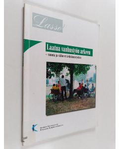 Kirjailijan Tupu Holma käytetty kirja Laatua vanhustyön arkeen : suunta ja välineet kehittämistyöhön