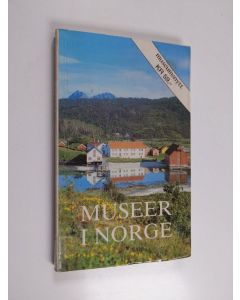 käytetty kirja Museer i Norge