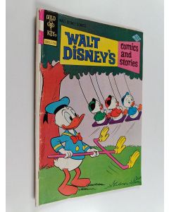 Kirjailijan Walt Disney käytetty teos Walt Disney's Comics and Stories vol. 37 no. 8