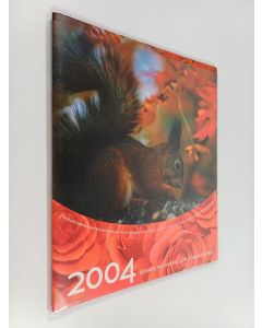 käytetty teos Suomen postimerkit ja postimerkkivihkot 2004 (UUDENVEROINEN)
