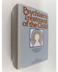 Kirjailijan Saul I. Harrison & John F. McDermott käytetty kirja Psychiatric Treatment of the Child