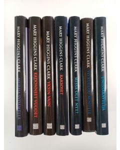 Kirjailijan Mary Higgins Clark käytetty kirja Mary Higgins Clark -paketti (7 kirjaa) : Murha sydämellä ; Kadonneet vuodet ; Yksin vain ; Kaksoset ; Unissakävelijä ; Yö kuuluu minulle ; Missä olet nyt?