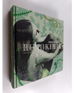 käytetty kirja Joka tytön runokirja