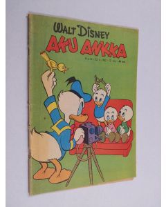 Kirjailijan Walt Disney käytetty teos Aku Ankka 21/1962