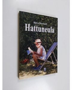 Kirjailijan Ritva Hartzell käytetty kirja Hattuneula (signeerattu, tekijän omiste)