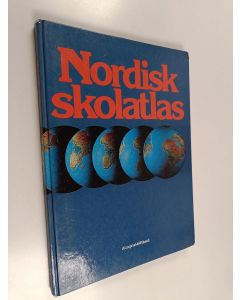 Kirjailijan Ingvar Gill käytetty kirja Nordisk skolatlas